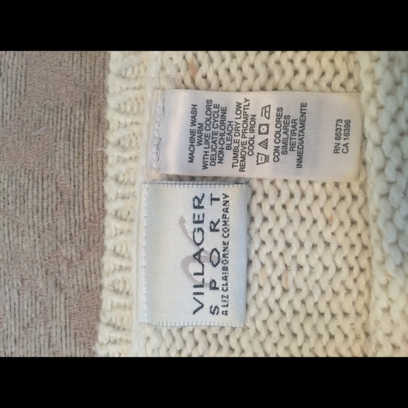 LIZ CLAIBORNE SWEATER - Picture 2 of 2